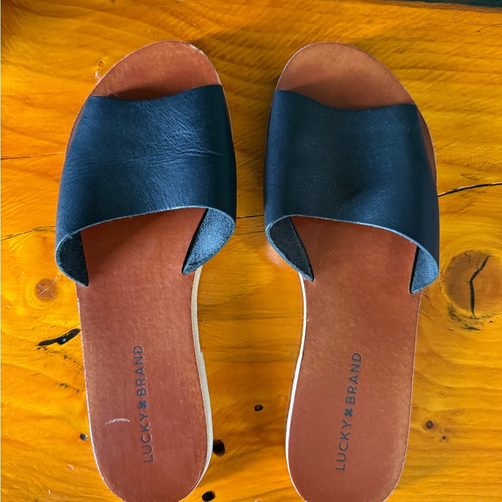 Lucky Brand Black Slide Sandals Minimalist Design